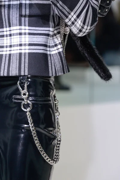 Look 9
